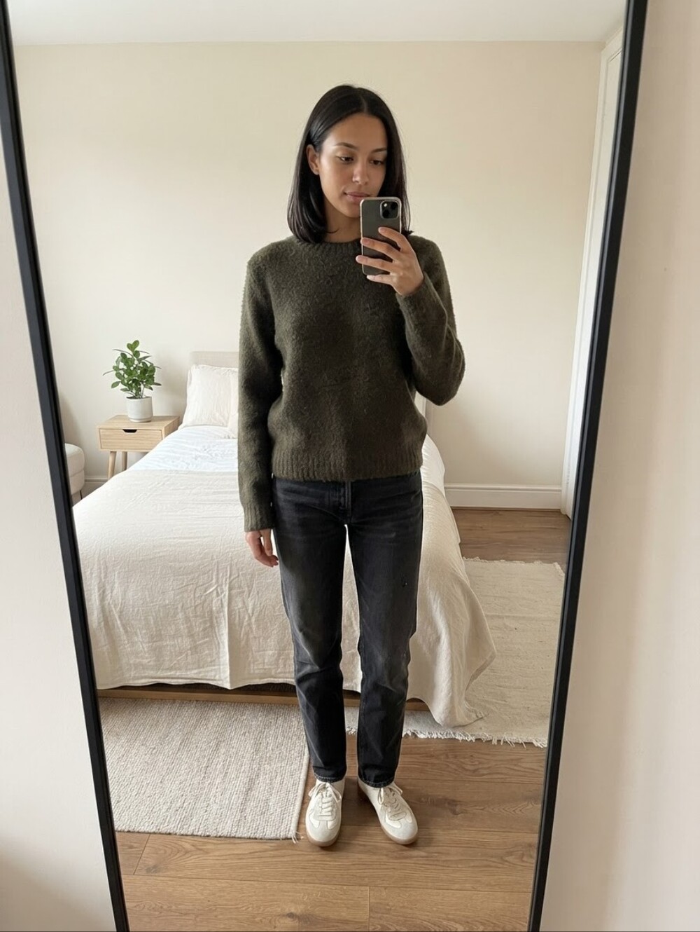 American Vintage Olive Green Crew Neck Sweater